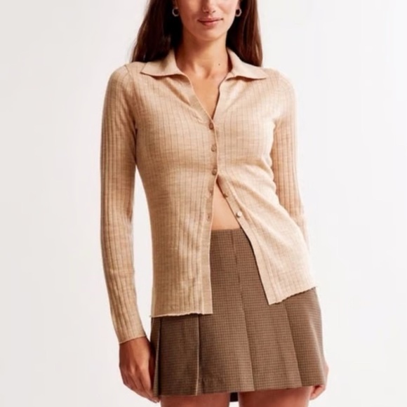 Abercrombie & Fitch Sweaters - Abercrombie & Fitch 100% Merino Wool Ribbed Collared Cardigan